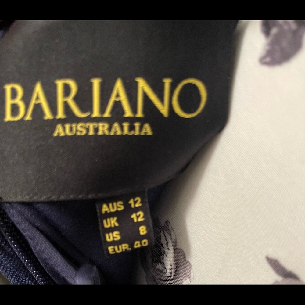 Bariano (Australian) Designer Evening Gown - Picture 13 of 15
